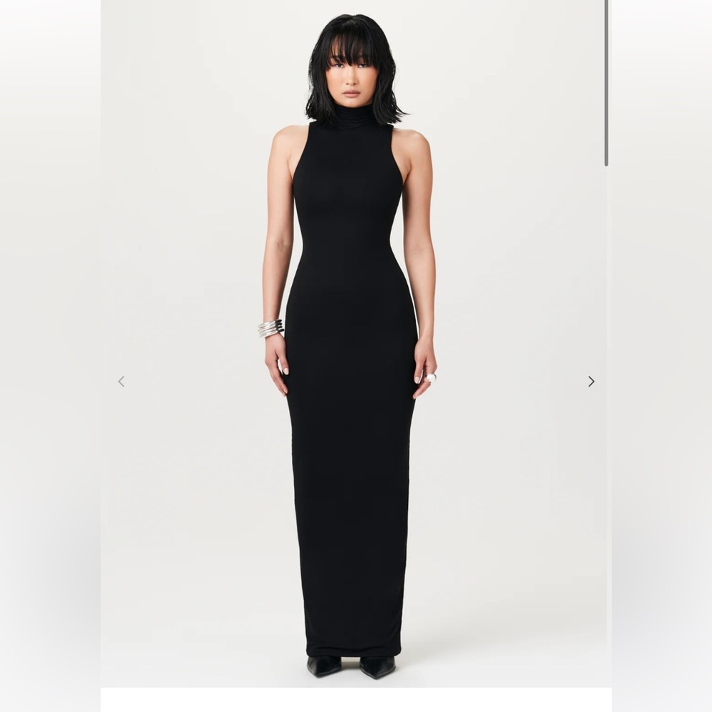 63. Naked Wardrobe $93 SMOOTH SLEEVELESS MAXI DRESS in Black Size XL